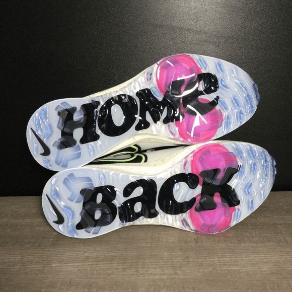 Nike White and Green Athletic Shoes - Picture 6 of 8